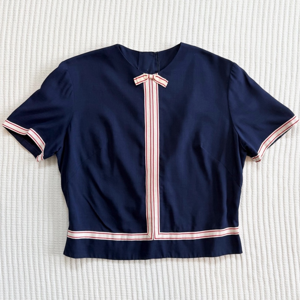 Vintage Sailor Style Navy Short-Sleeve Top with Red Ribbon Trim and Neck Bow USA - Picture 1 of 9